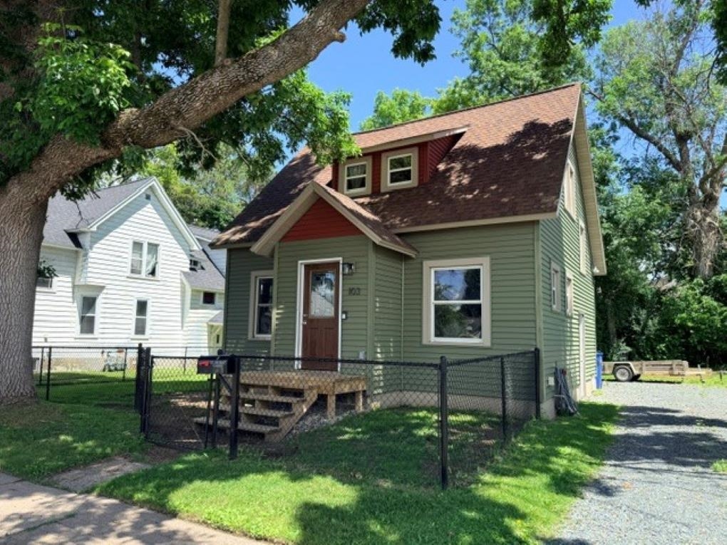 103 HENDRICKS STREET