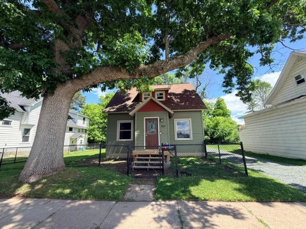 103 HENDRICKS STREET