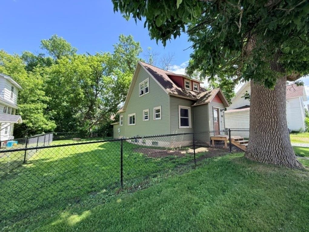 103 HENDRICKS STREET