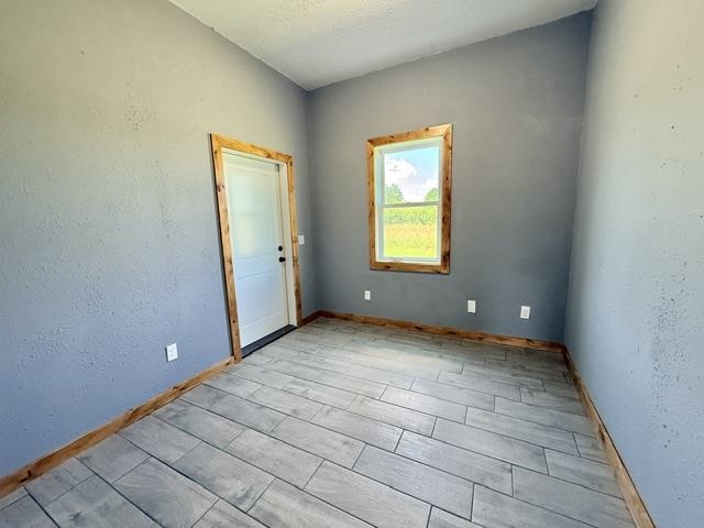 223046 TOMATO ROAD