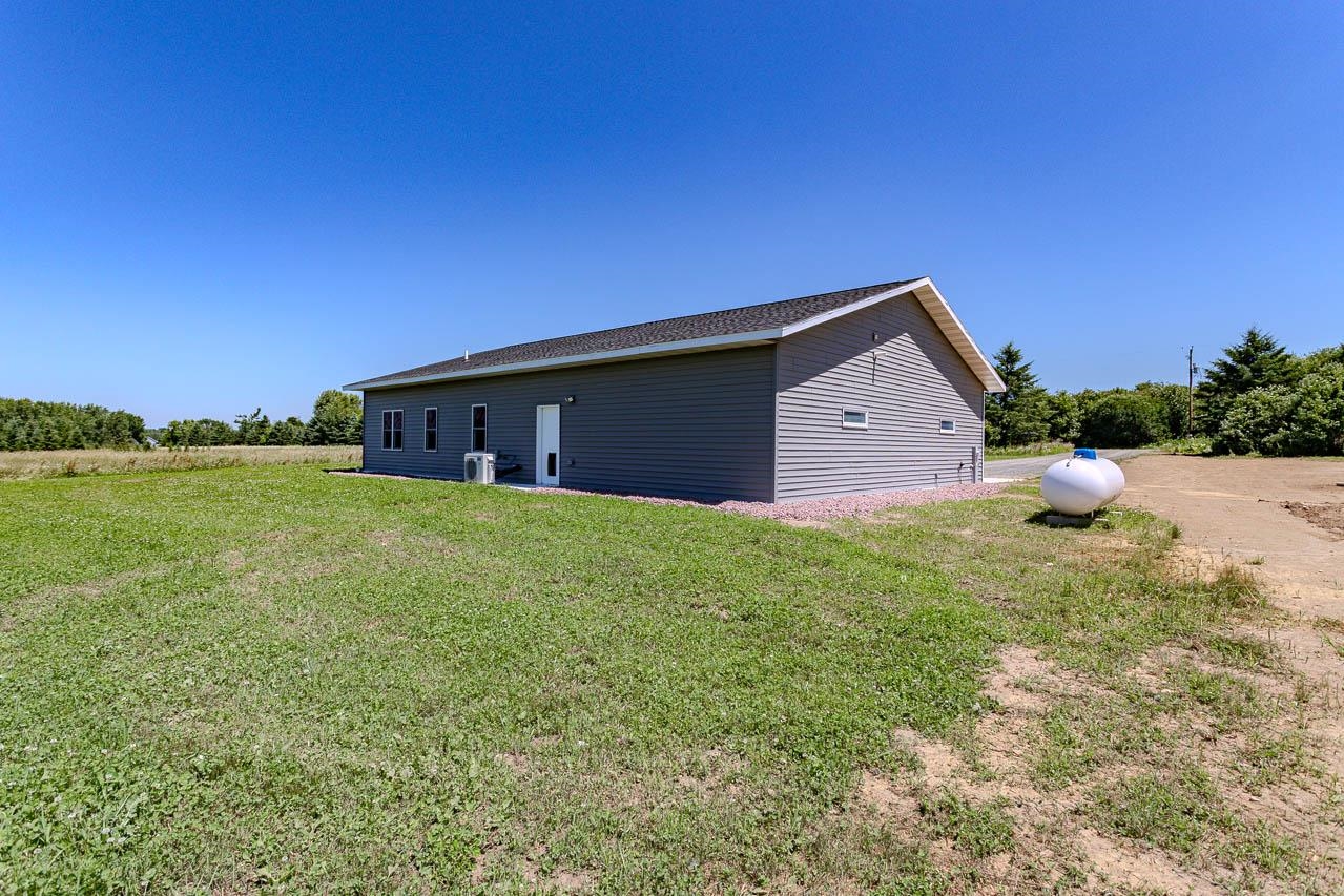 223046 TOMATO ROAD