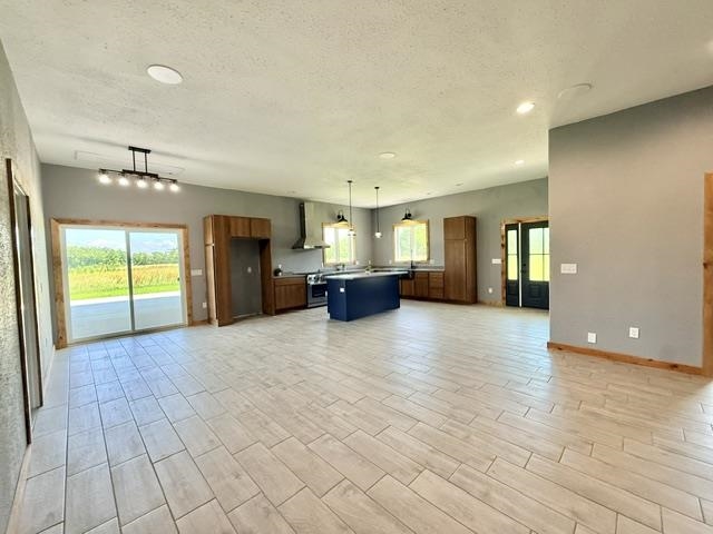 223046 TOMATO ROAD