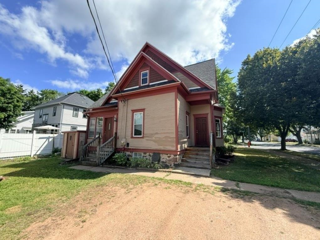 640 S 4TH AVENUE