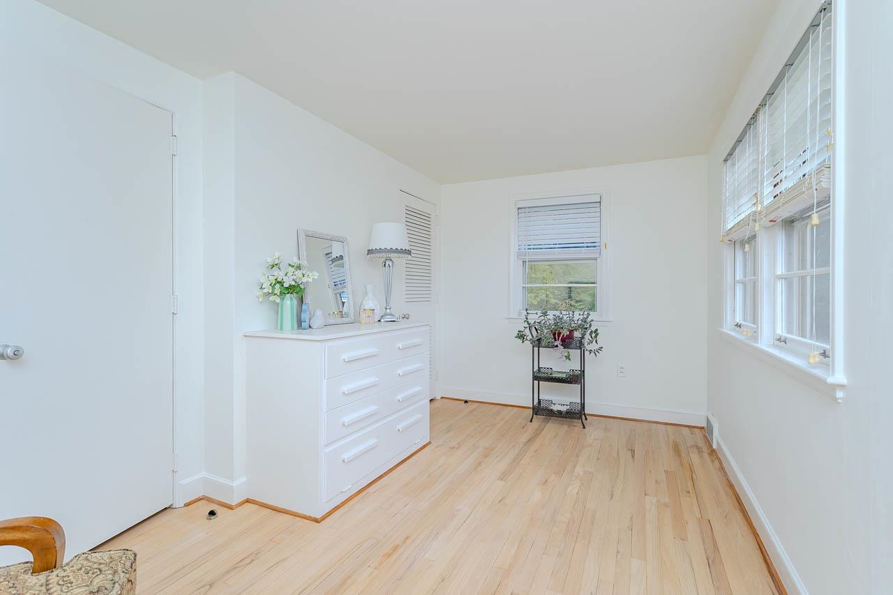 910 N 13TH STREET