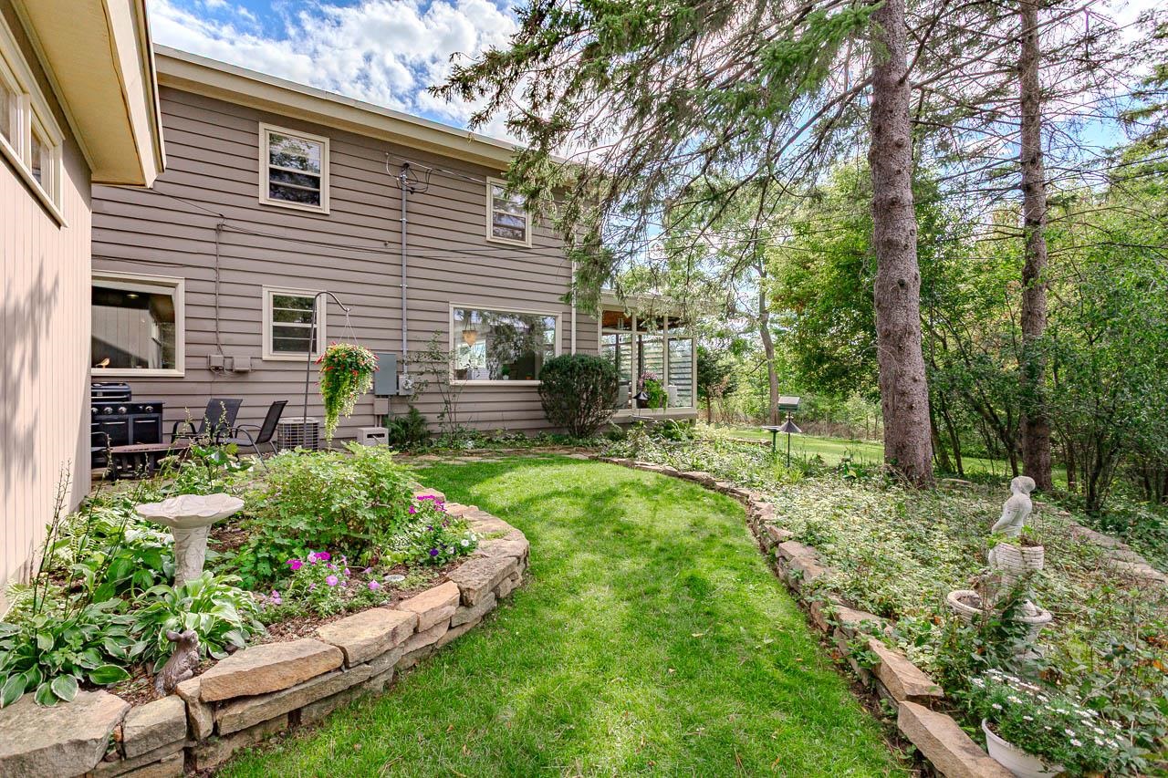 910 N 13TH STREET