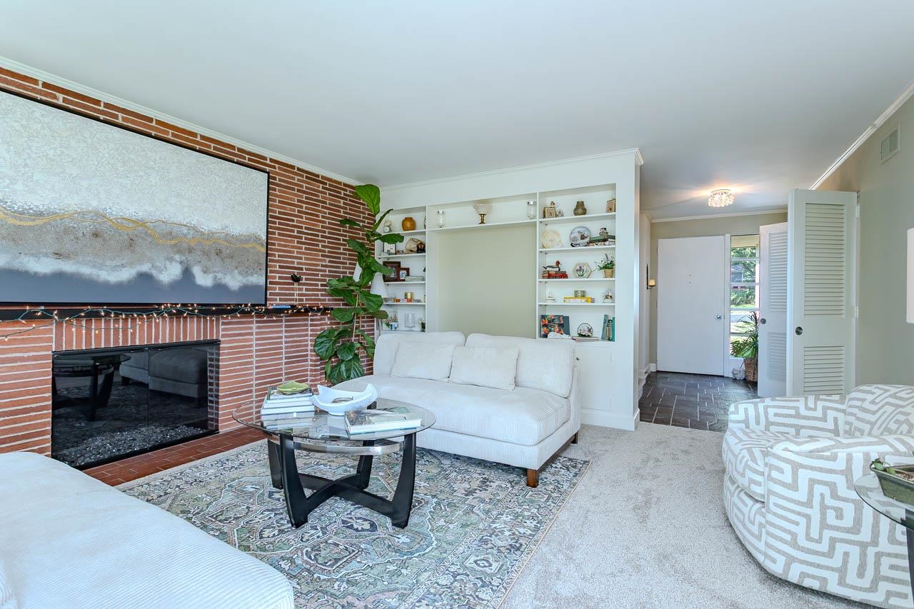 910 N 13TH STREET