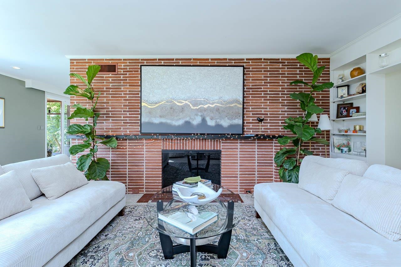 910 N 13TH STREET