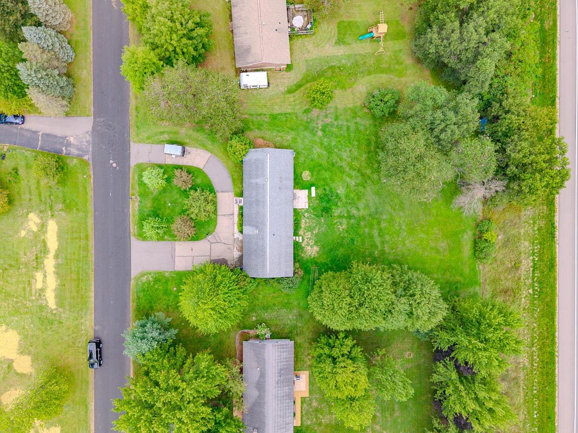 1542 PINE GROVE DRIVE