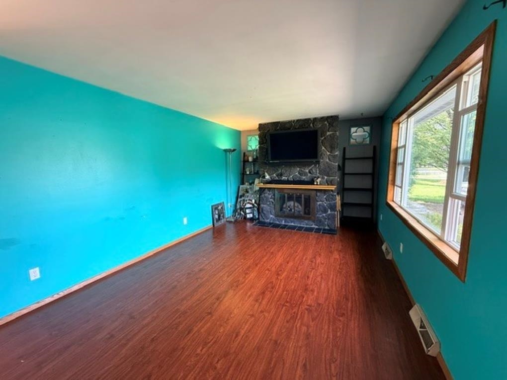 1542 PINE GROVE DRIVE