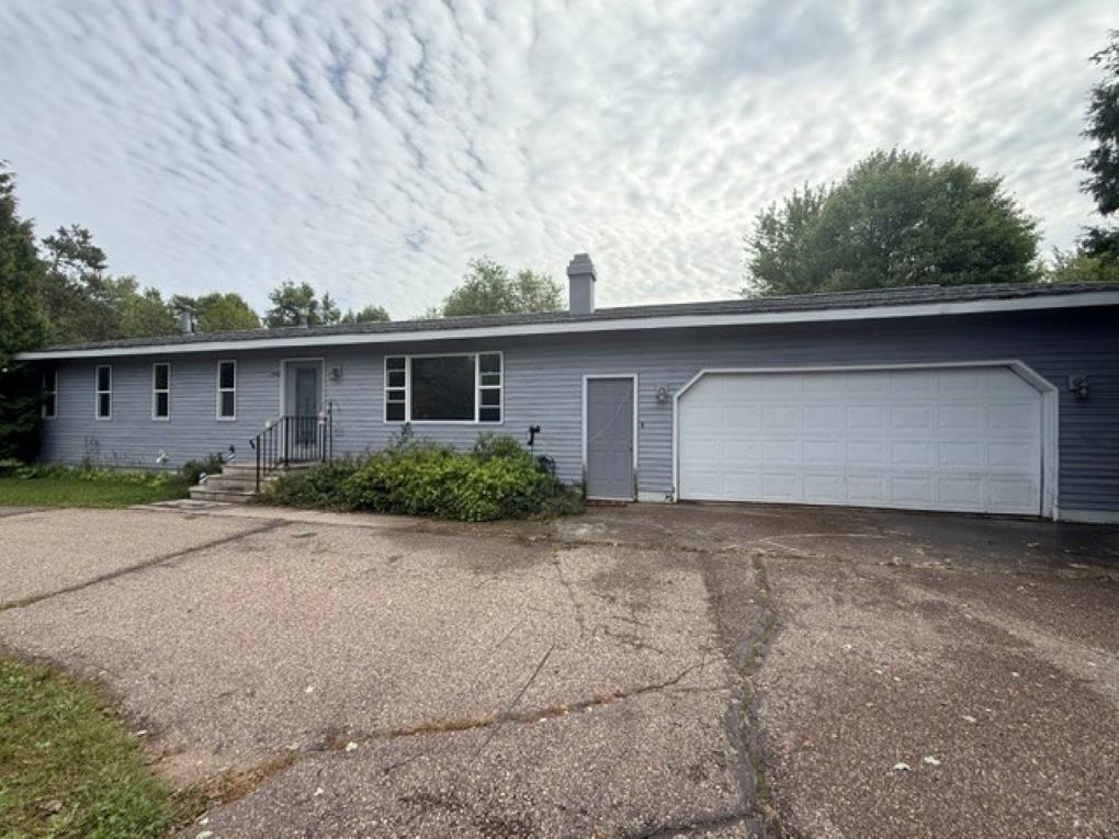 1542 PINE GROVE DRIVE