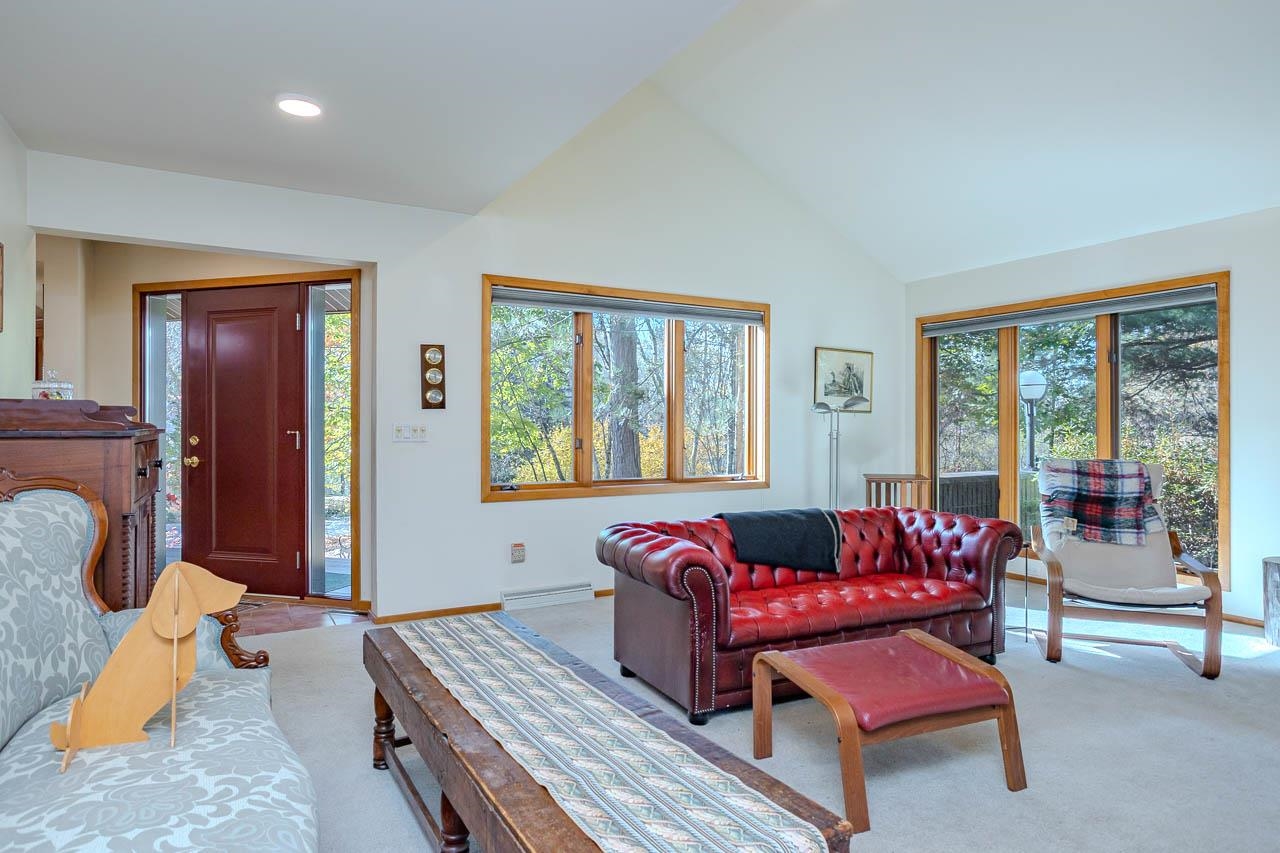602 BRAMBLE WAY