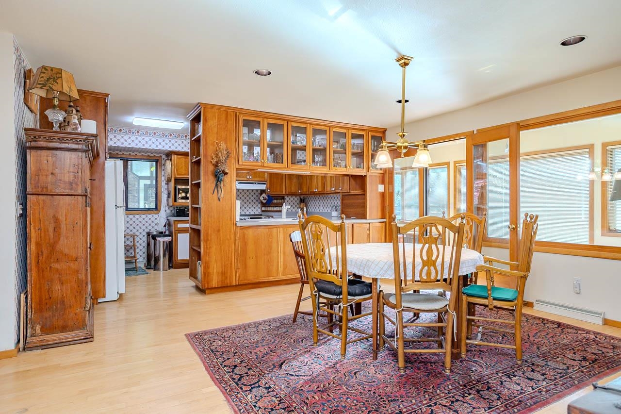 602 BRAMBLE WAY