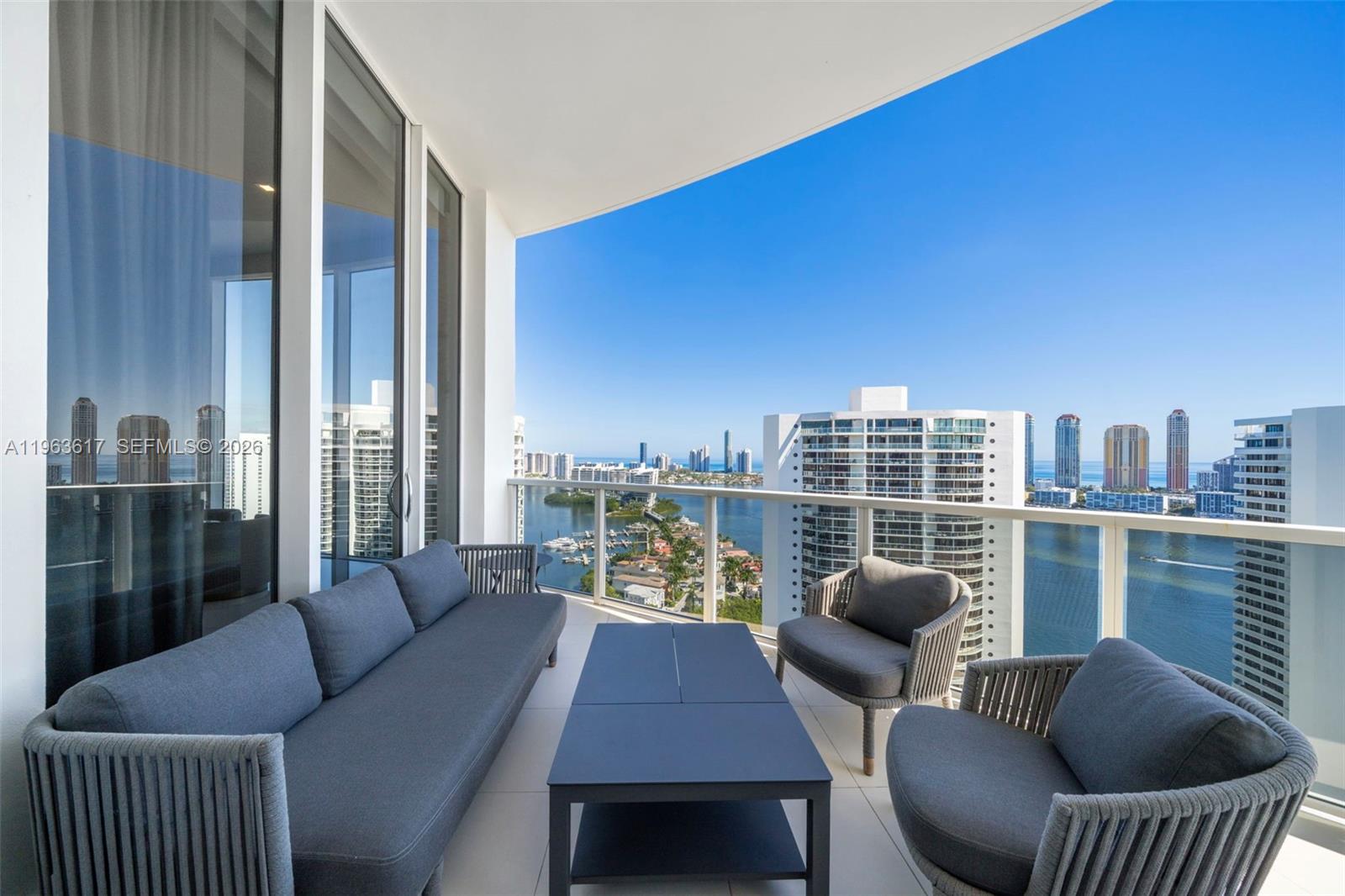 4100 Island Boulevard PH1