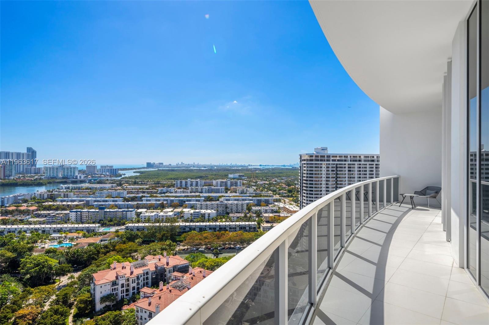 4100 Island Boulevard PH1
