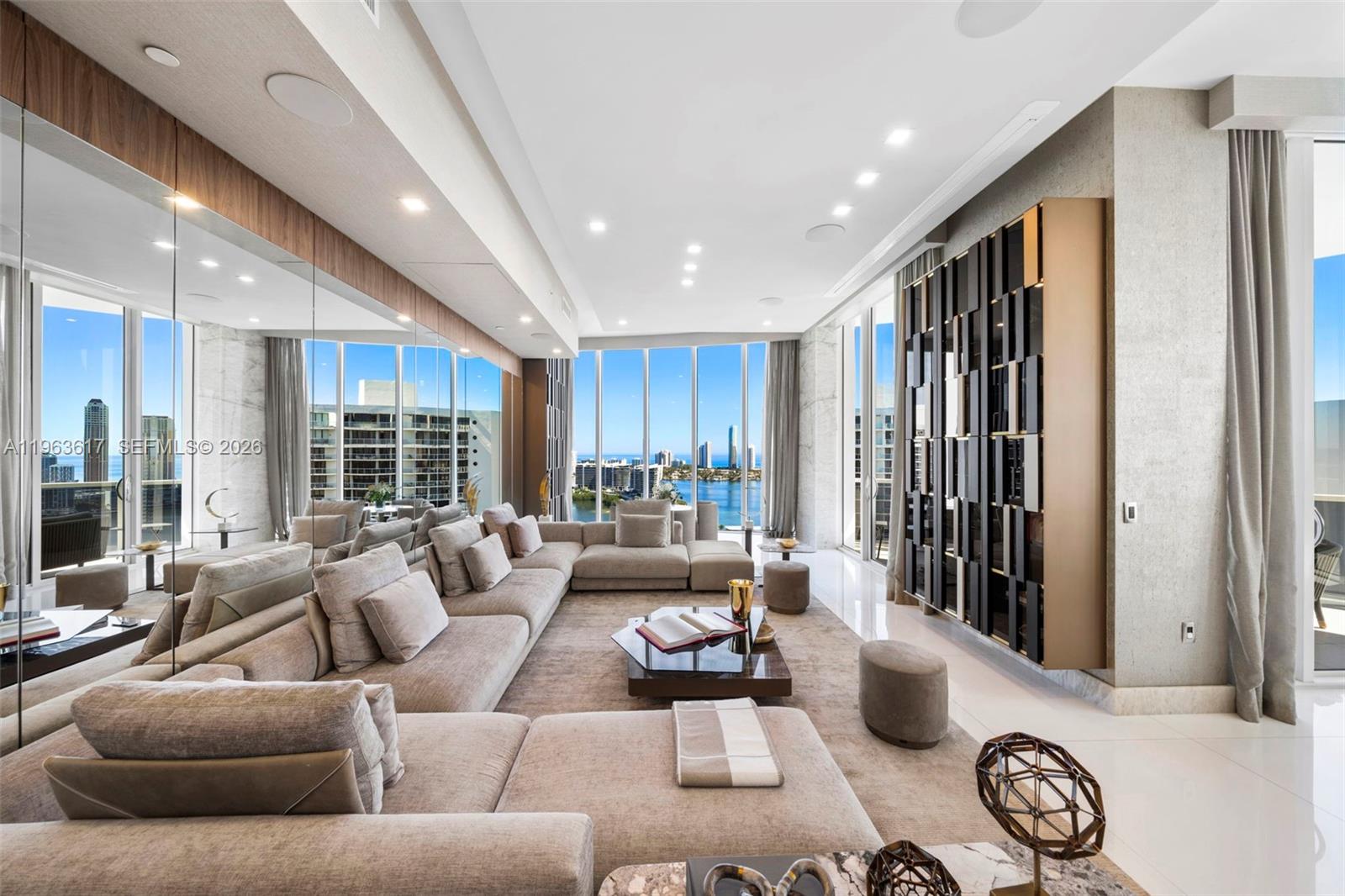 4100 Island Boulevard PH1