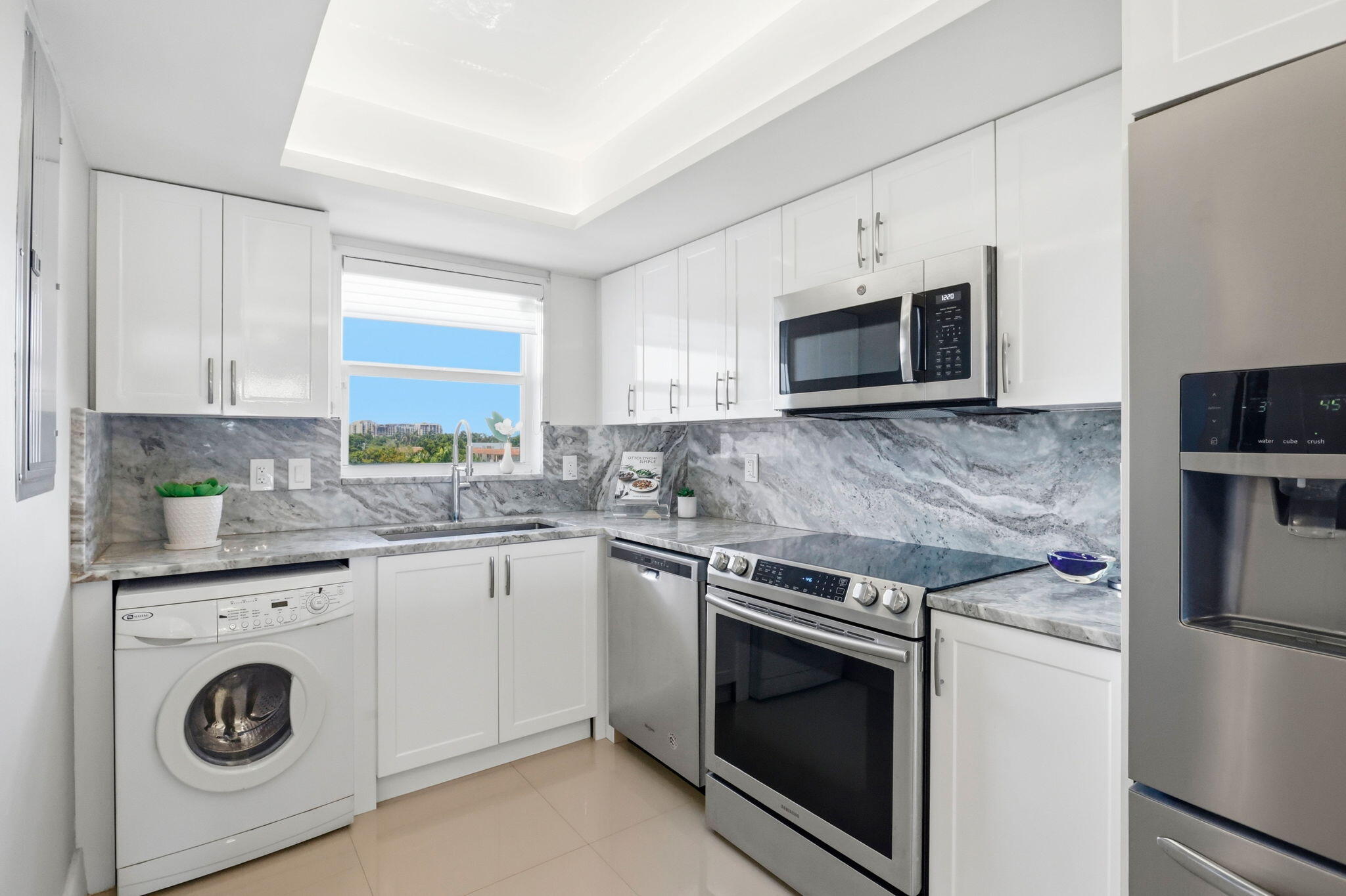 1040 BANYAN Road 504C
