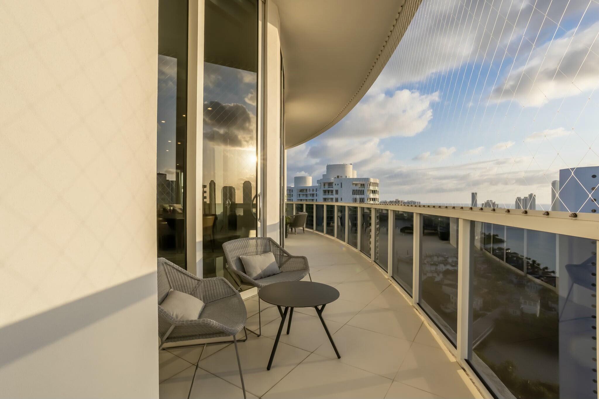 4100 Island Boulevard Ph-1