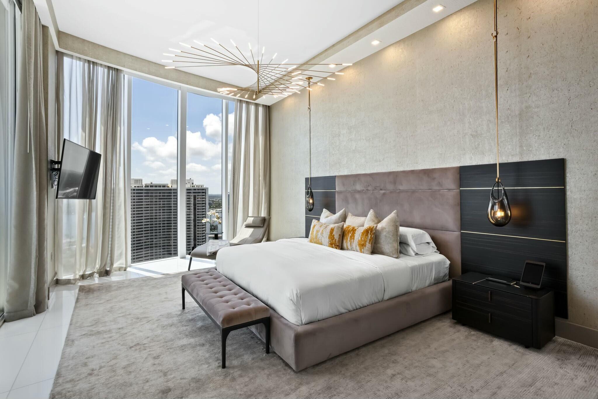 4100 Island Boulevard Ph-1