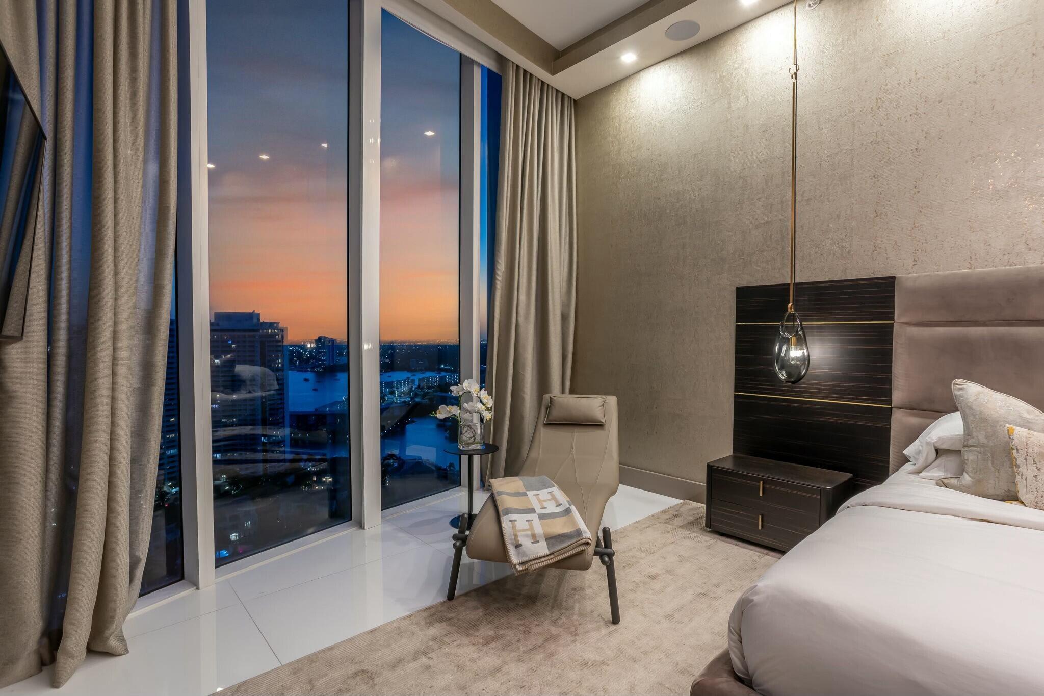 4100 Island Boulevard Ph-1