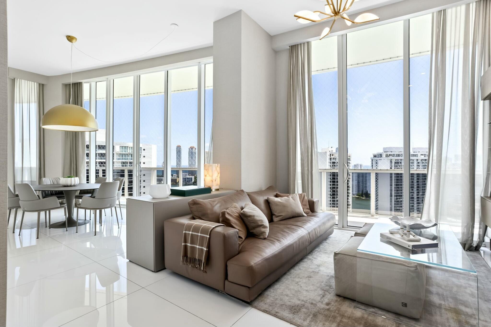 4100 Island Boulevard Ph-1