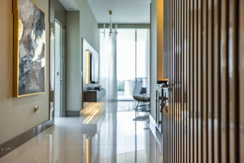 4100 Island Boulevard Ph-1