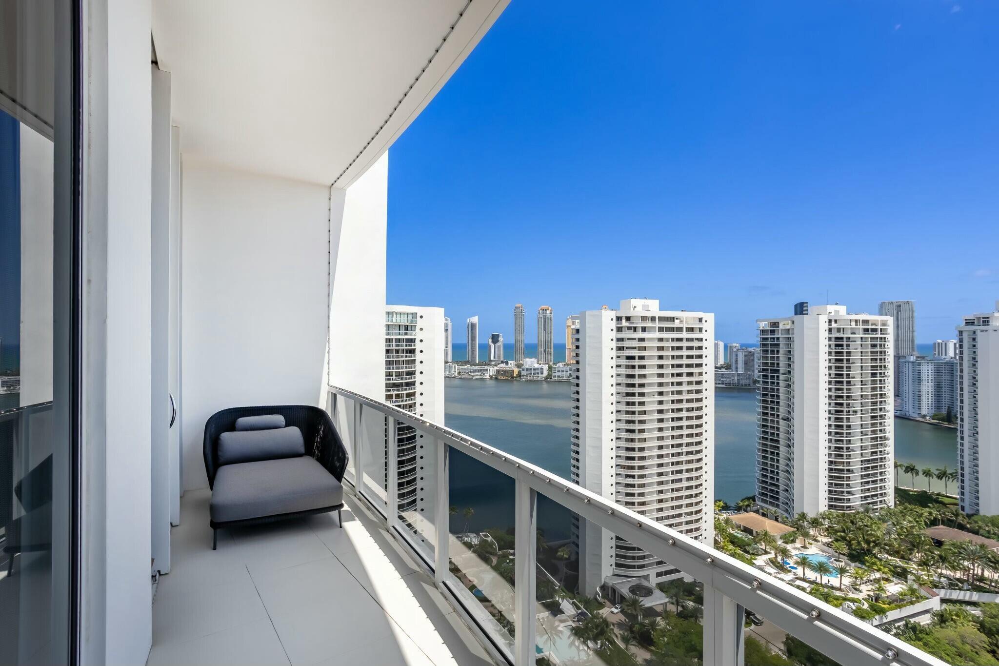 4100 Island Boulevard Ph-1