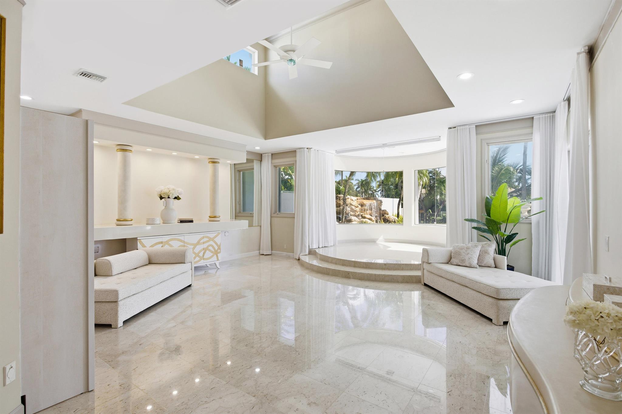 16740 Echo Hollow Circle