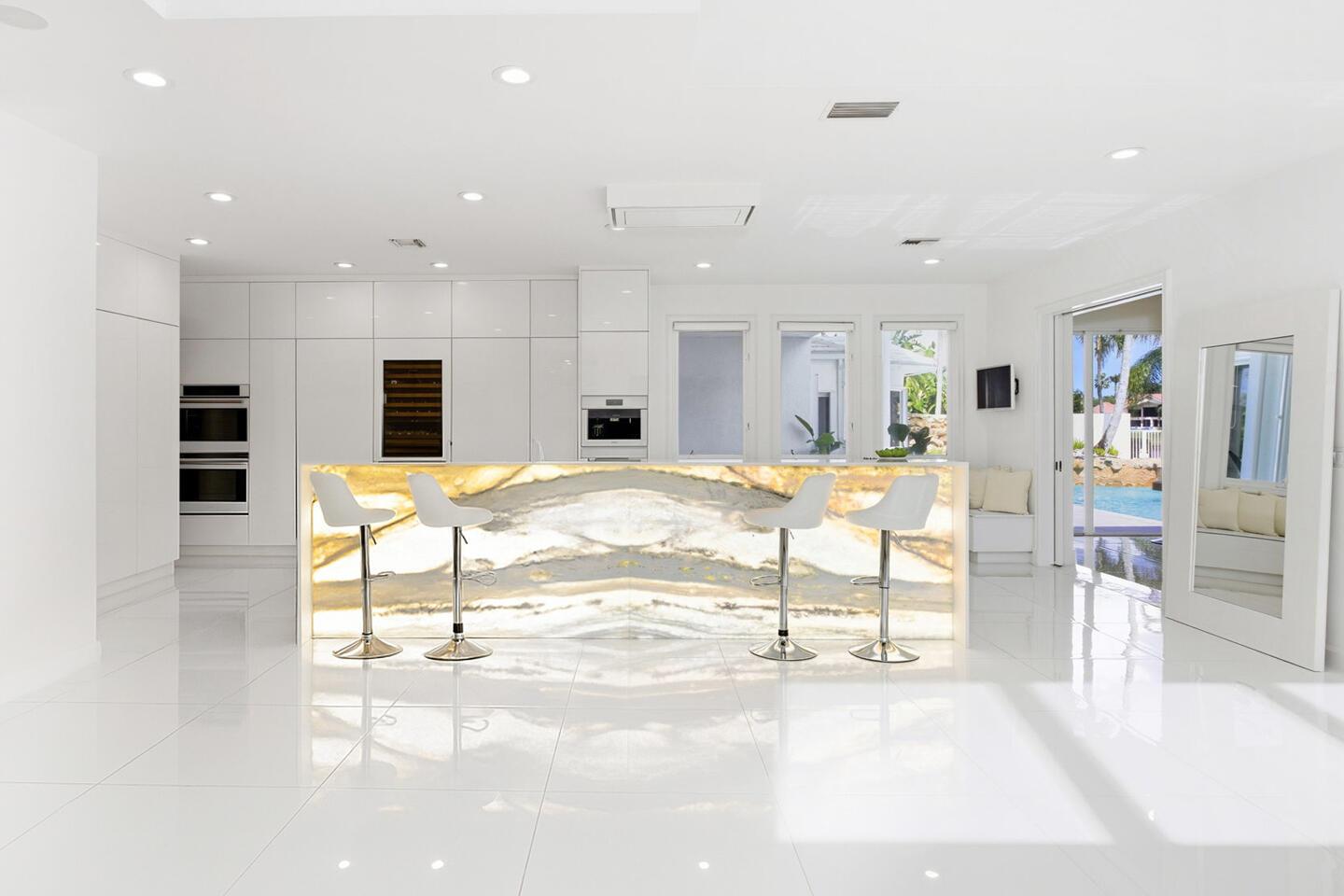 16740 Echo Hollow Circle