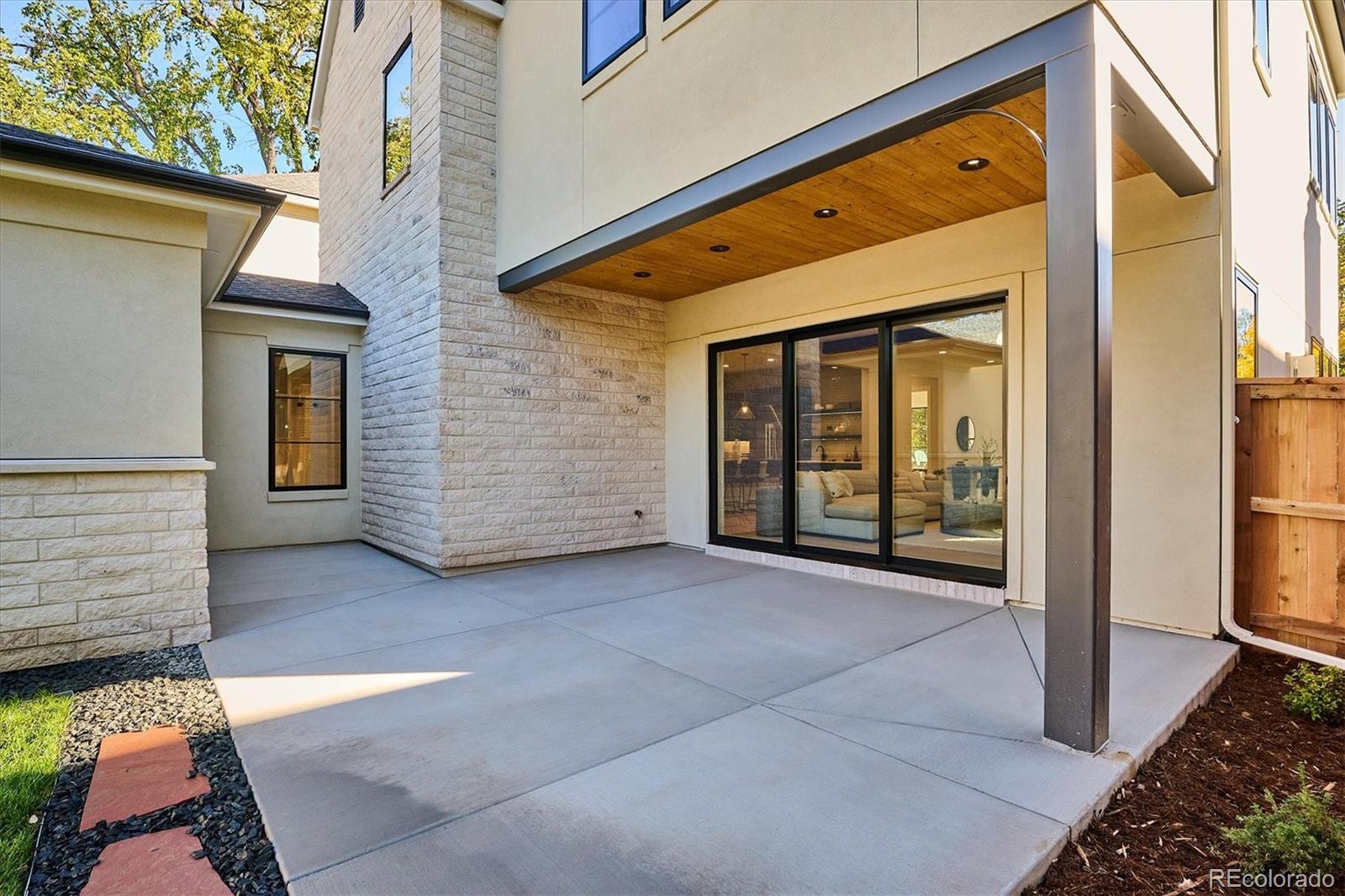 1679 Bellaire Street