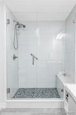 111 S Monroe Street Unit: B106