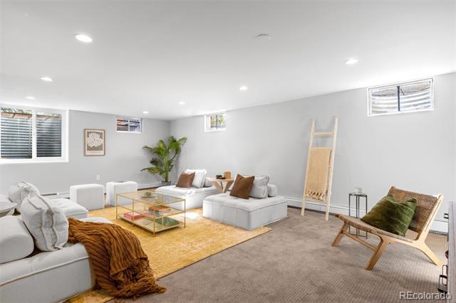 3206 S Clayton Street