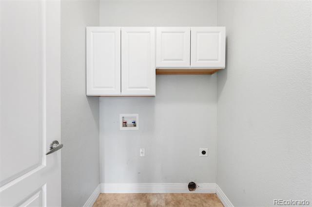 7303 E 8th Place