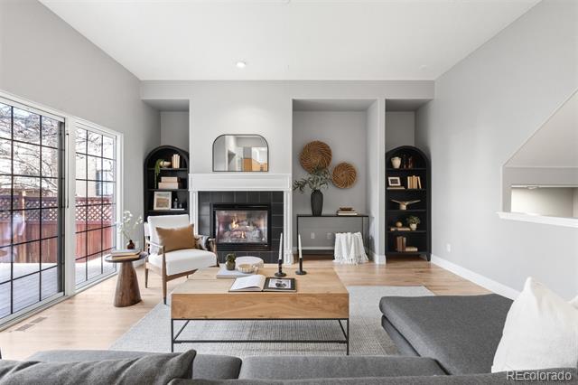 7303 E 8th Place