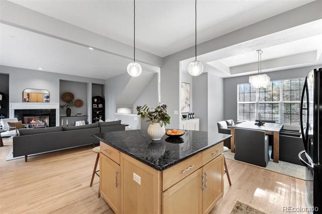 7303 E 8th Place