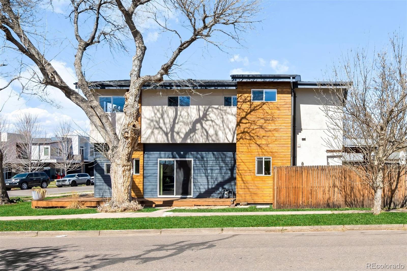 2798 S Lincoln Street