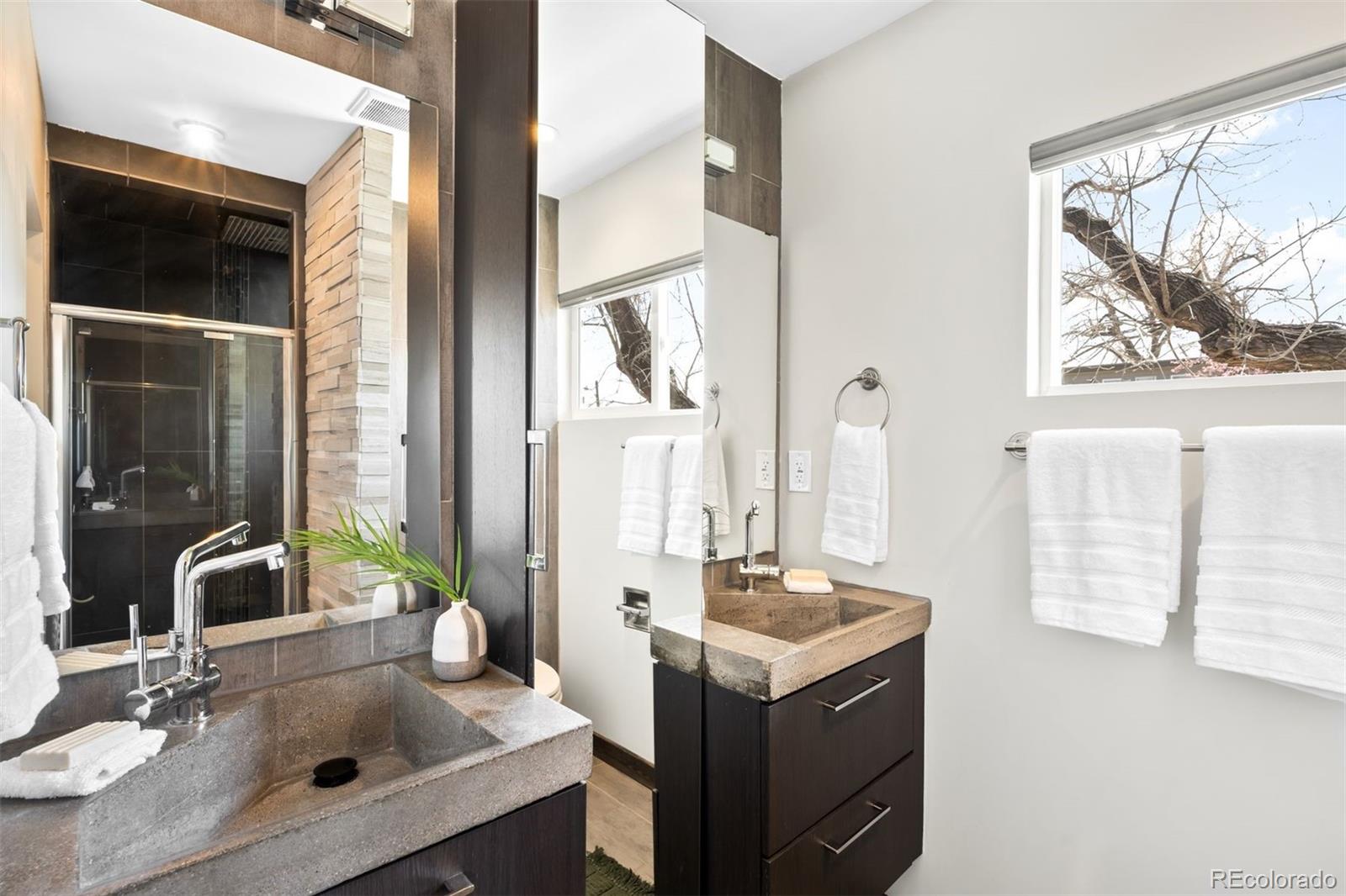 2798 S Lincoln Street