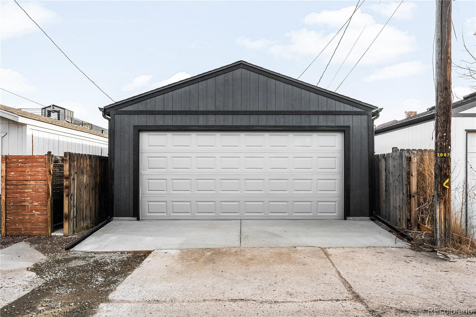 3435 N Marion Street