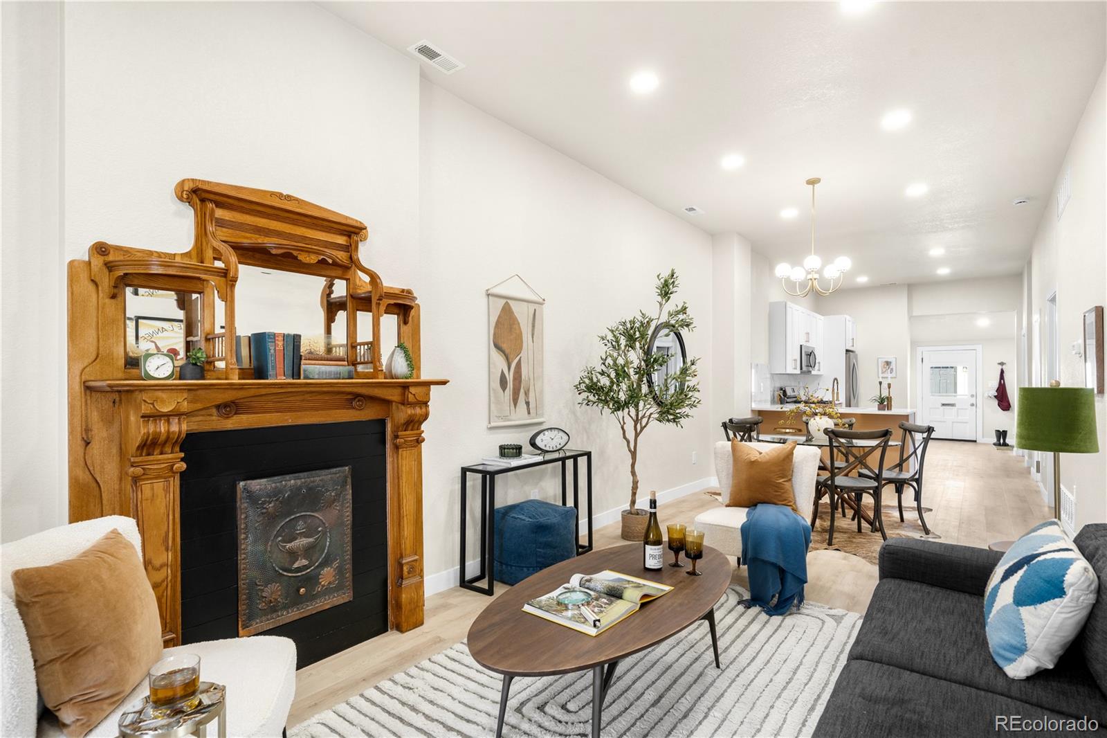 3435 N Marion Street