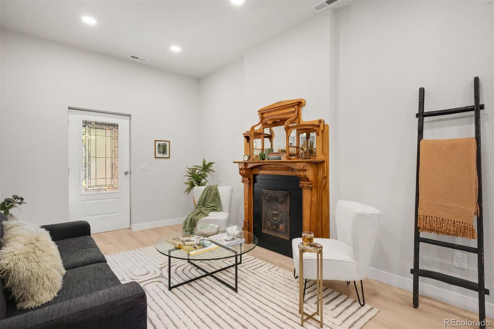 3435 N Marion Street