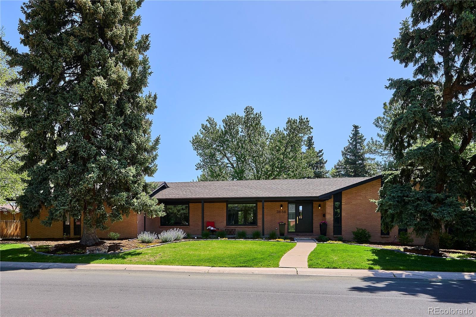 3666 S Jersey Street