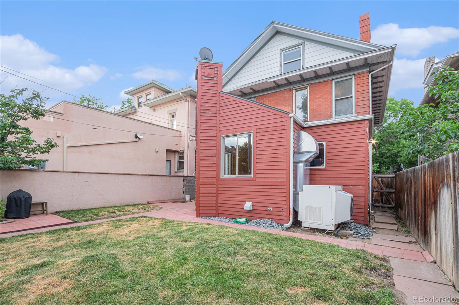 910 Clarkson Street