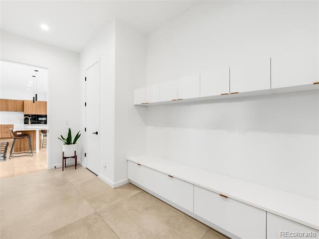 1 S Forest Street