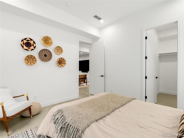 1 S Forest Street