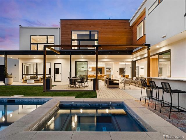 1 S Forest Street