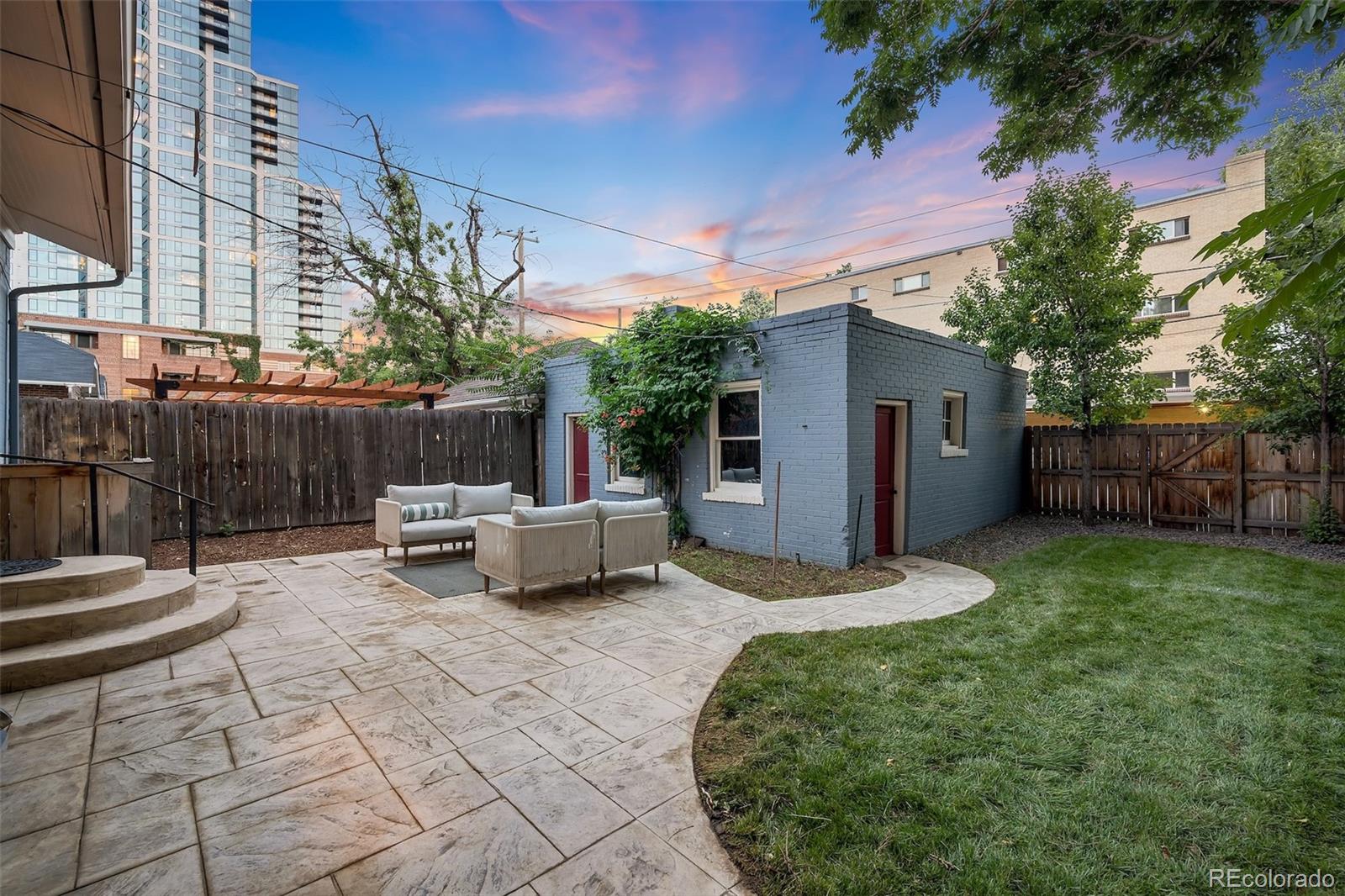 17 N Corona Street