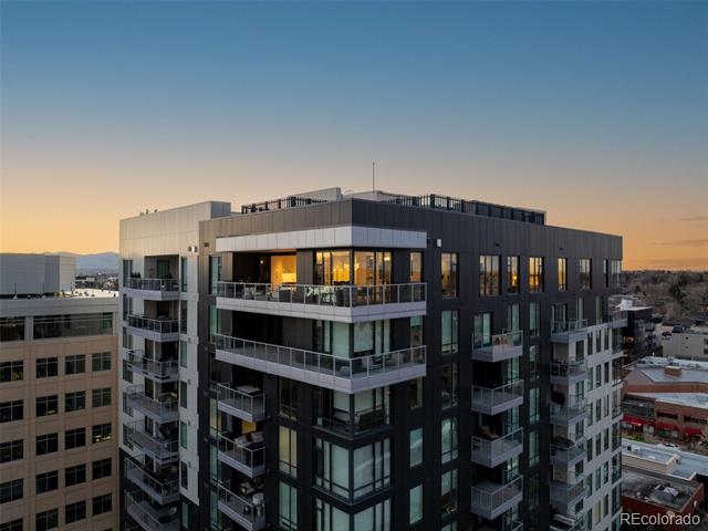 155 Steele Street Unit: 1212