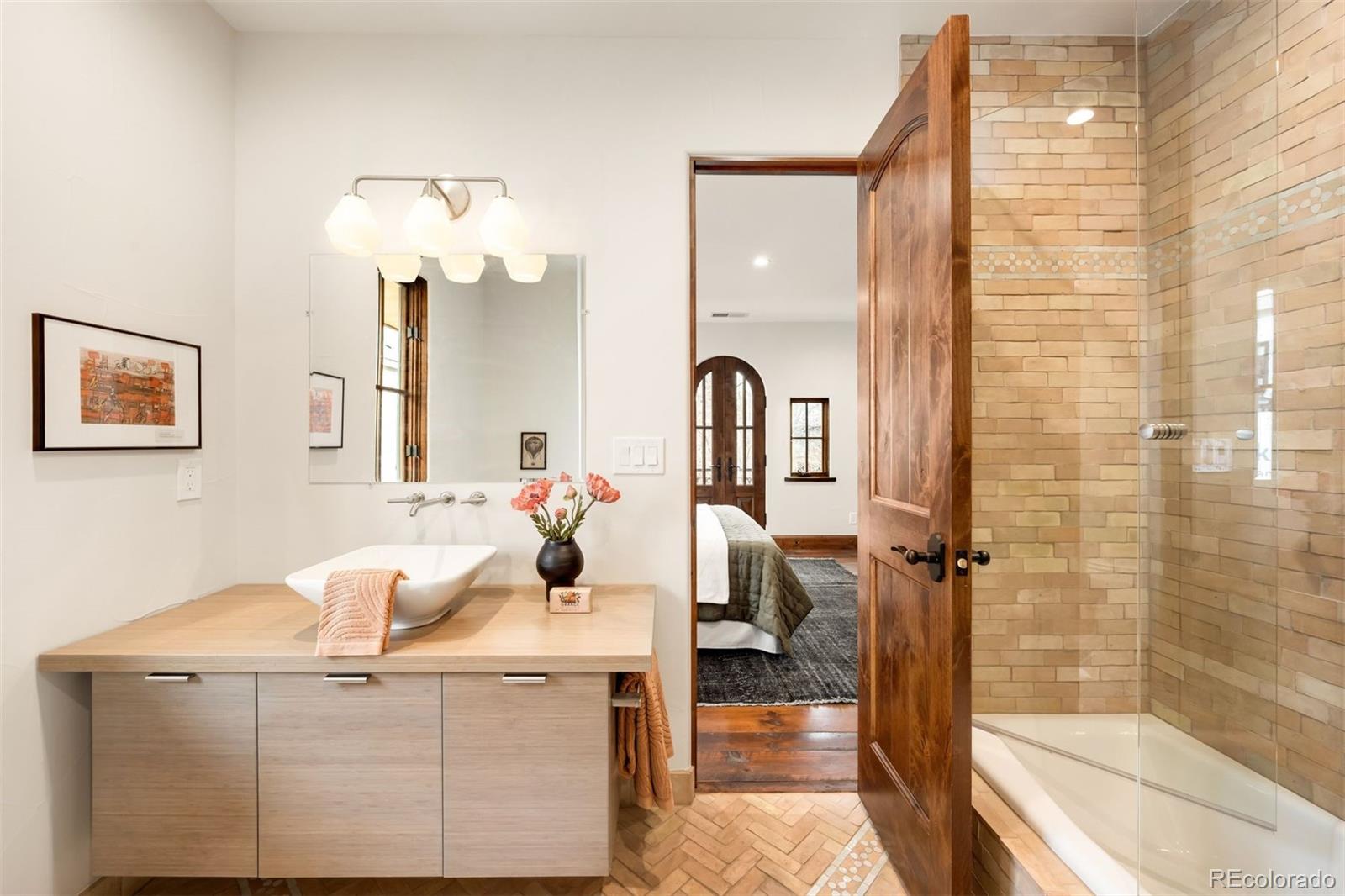 2435 S Milwaukee Street