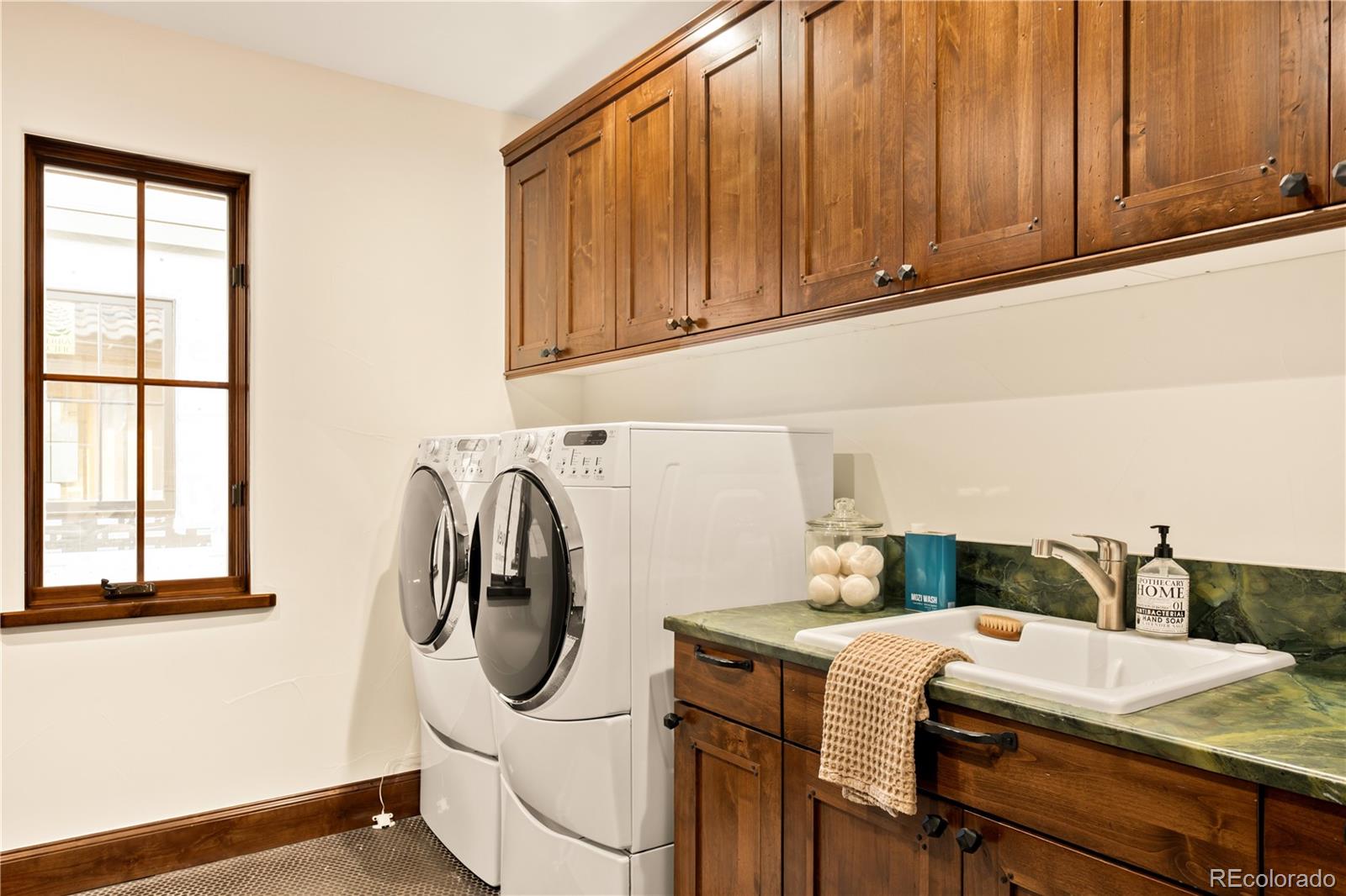 2435 S Milwaukee Street