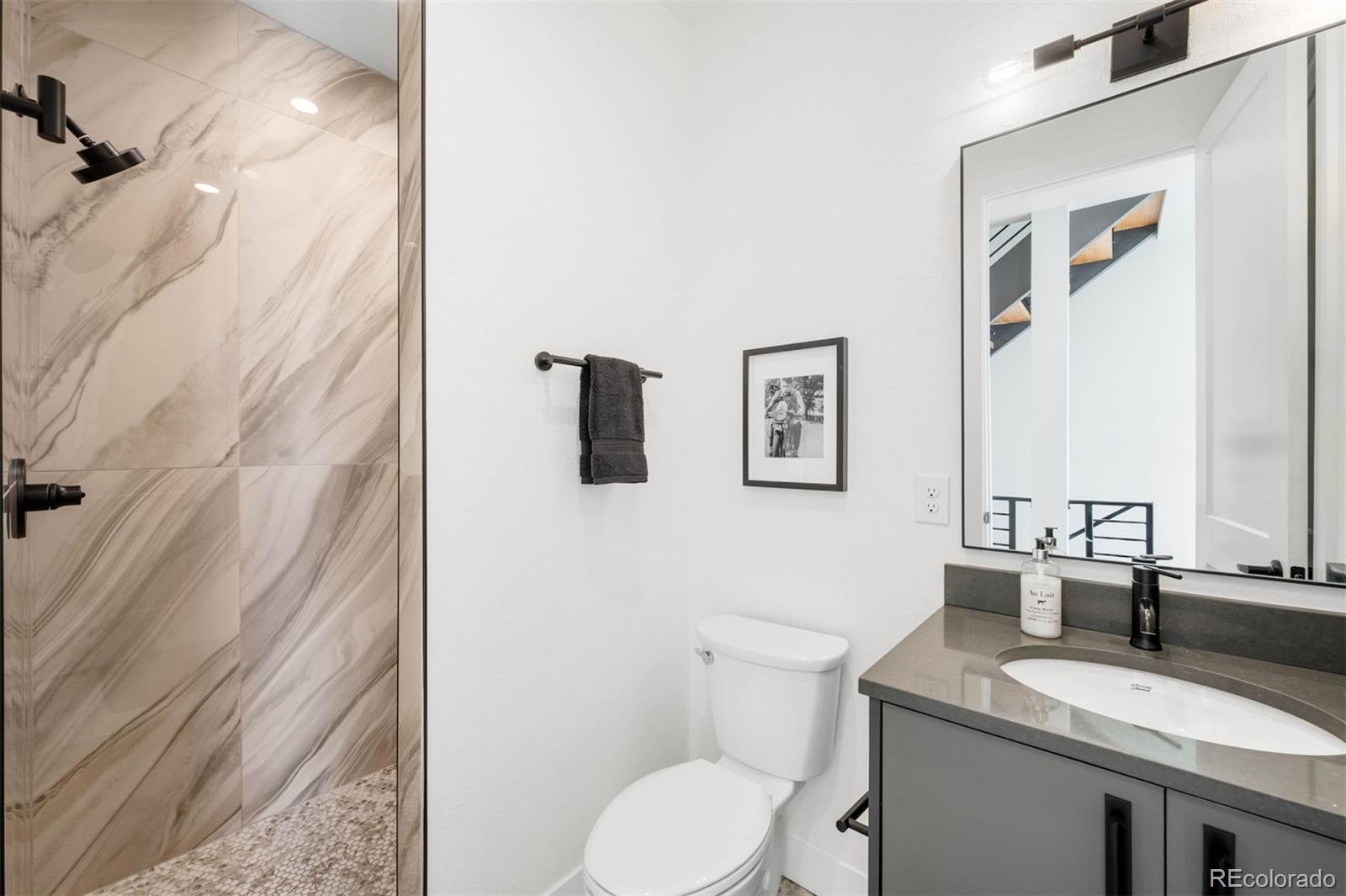 4227 Mariposa Street