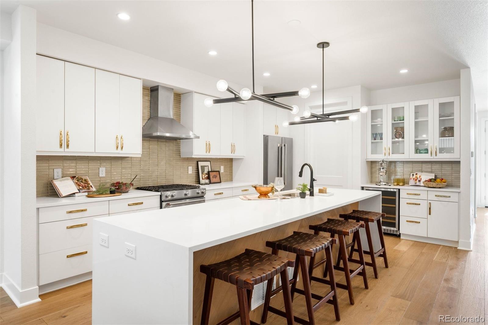 4227 Mariposa Street